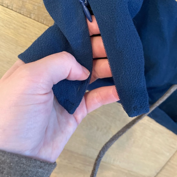 Reformation Crop Top Size 4 Navy with Lining Size 4 - Picture 8 of 8